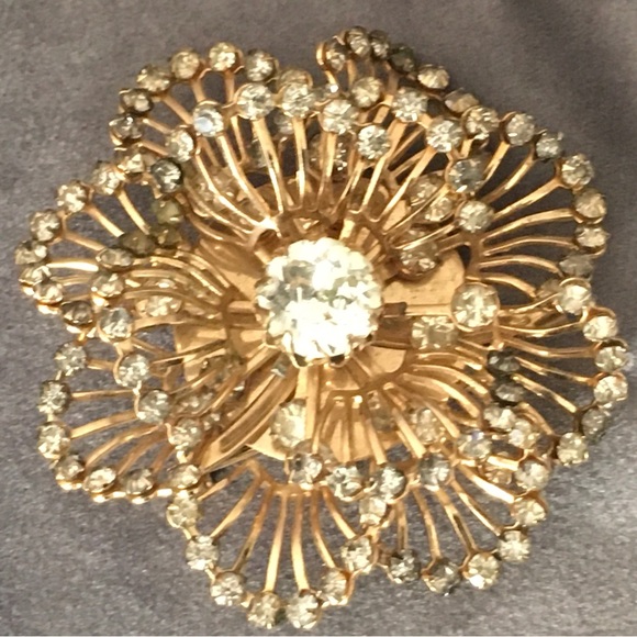 Kramer Jewelry - Vintage Kramer RHINESTONE Brooch